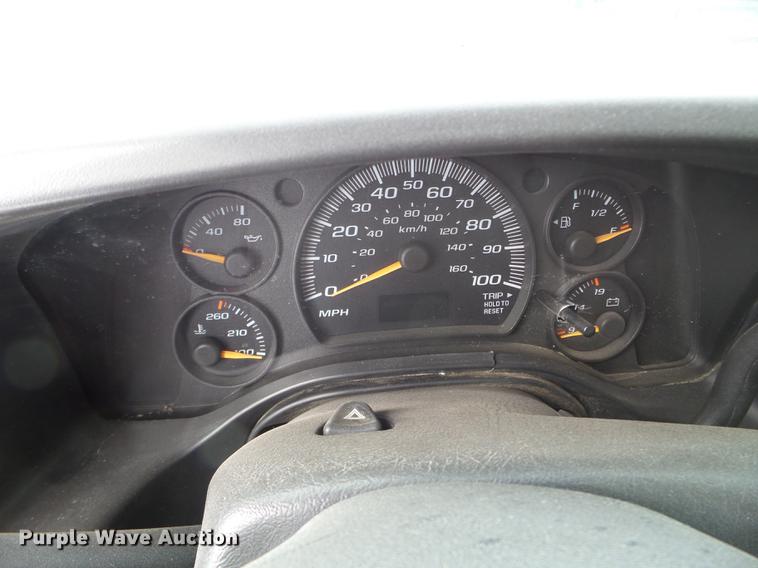 image for item EW9951 2006 Chevrolet Express G3500 box truck