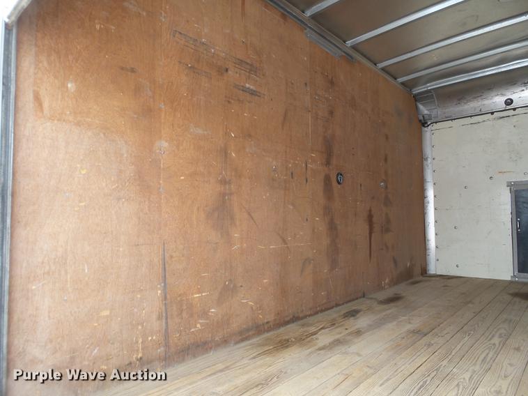 image for item EW9951 2006 Chevrolet Express G3500 box truck