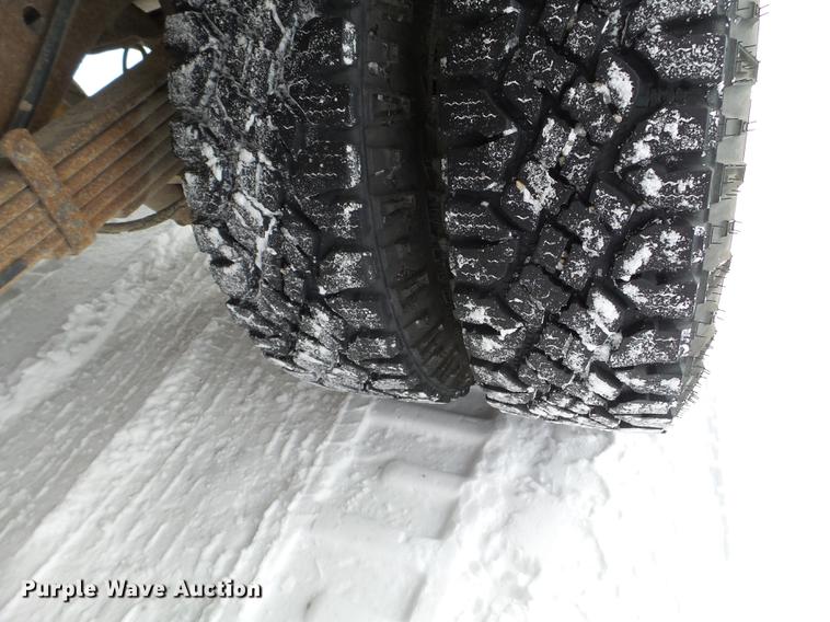 image for item EW9951 2006 Chevrolet Express G3500 box truck