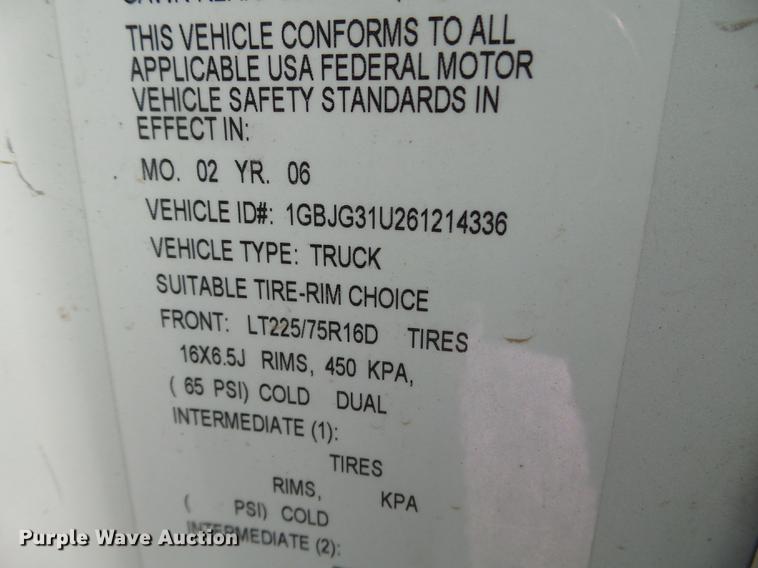 image for item EW9951 2006 Chevrolet Express G3500 box truck