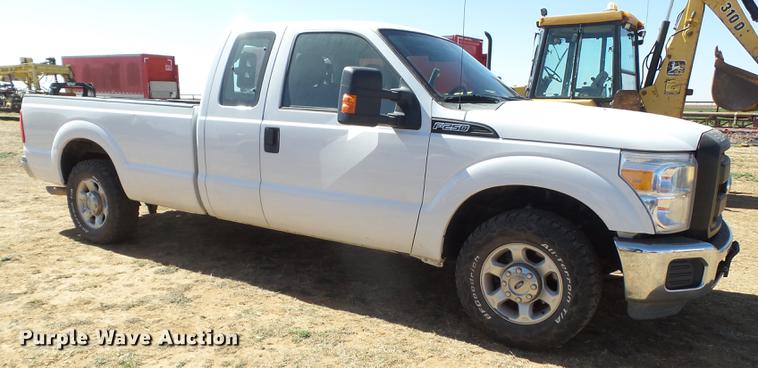 image for item FF9753 2012 Ford F250 Super Duty SuperCab pickup truck