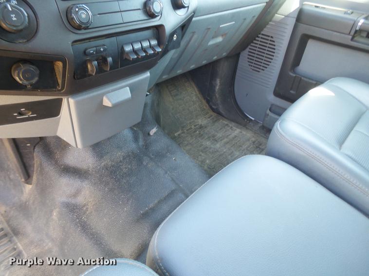 image for item FF9753 2012 Ford F250 Super Duty SuperCab pickup truck