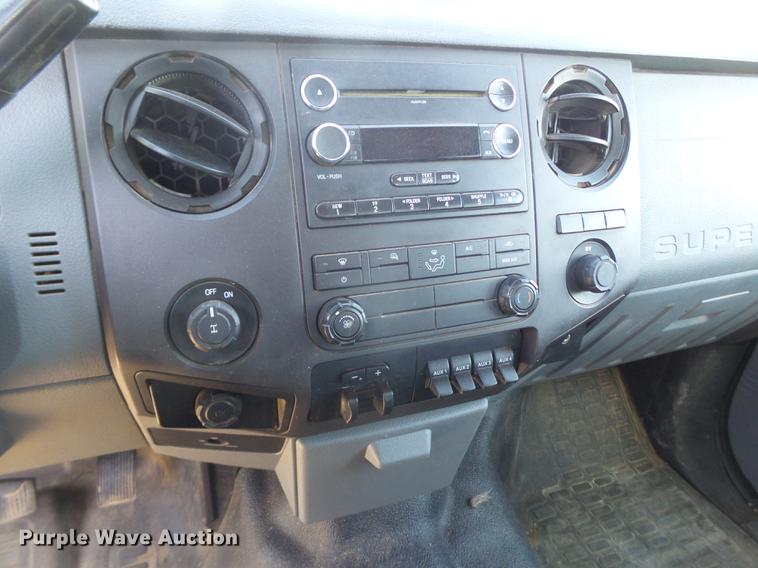 image for item FF9753 2012 Ford F250 Super Duty SuperCab pickup truck