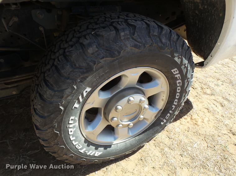 image for item FF9753 2012 Ford F250 Super Duty SuperCab pickup truck