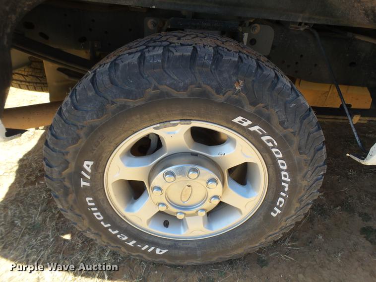 image for item FF9753 2012 Ford F250 Super Duty SuperCab pickup truck