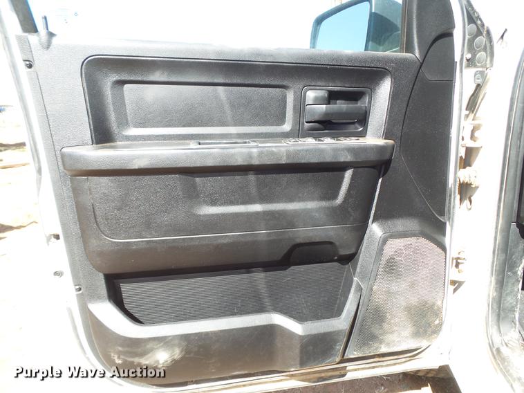 image for item FF9755 2013 Dodge Ram 1500 Crew Cab pickup truck