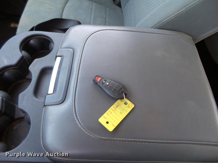 image for item FF9755 2013 Dodge Ram 1500 Crew Cab pickup truck