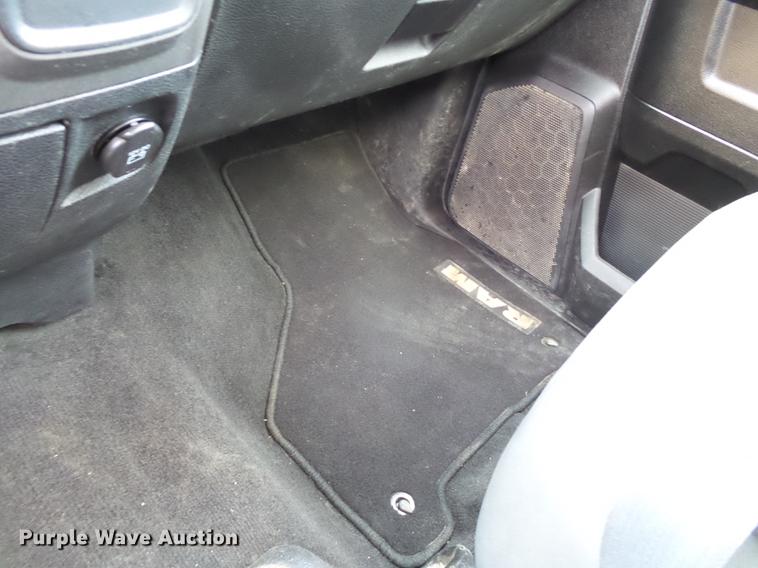 image for item FF9755 2013 Dodge Ram 1500 Crew Cab pickup truck