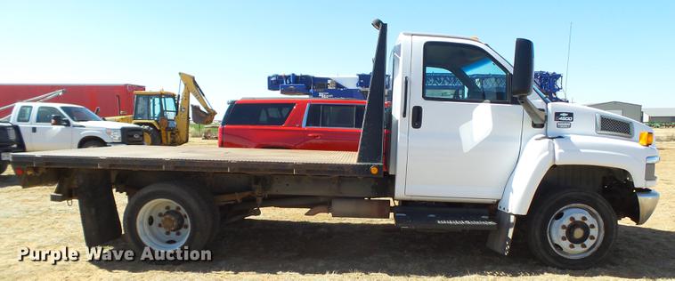image for item FF9757 2006 Chevrolet C4500 flatbed truck