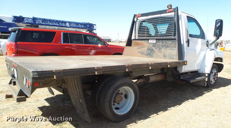 image for item FF9757 2006 Chevrolet C4500 flatbed truck