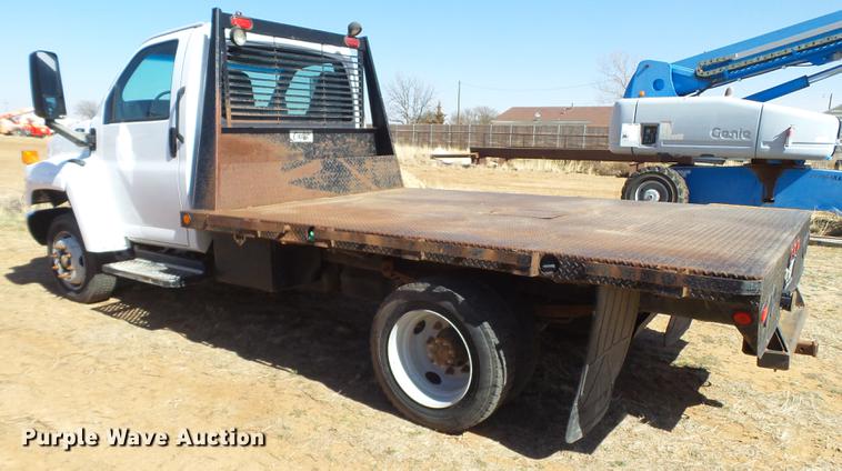 image for item FF9757 2006 Chevrolet C4500 flatbed truck