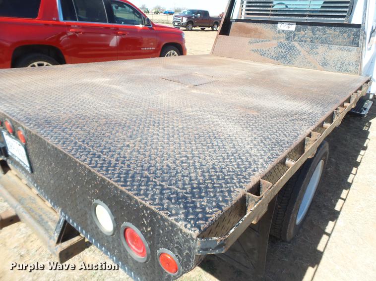image for item FF9757 2006 Chevrolet C4500 flatbed truck