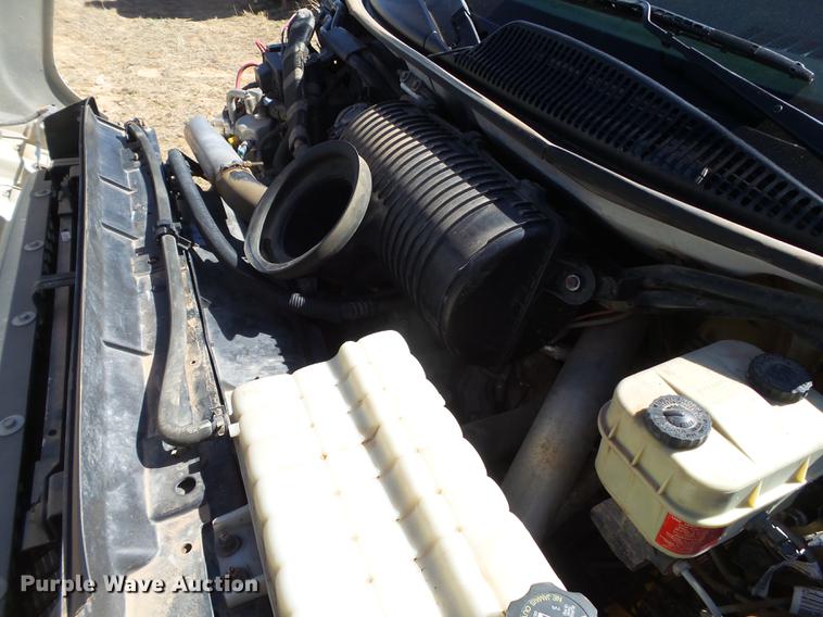 image for item FF9757 2006 Chevrolet C4500 flatbed truck