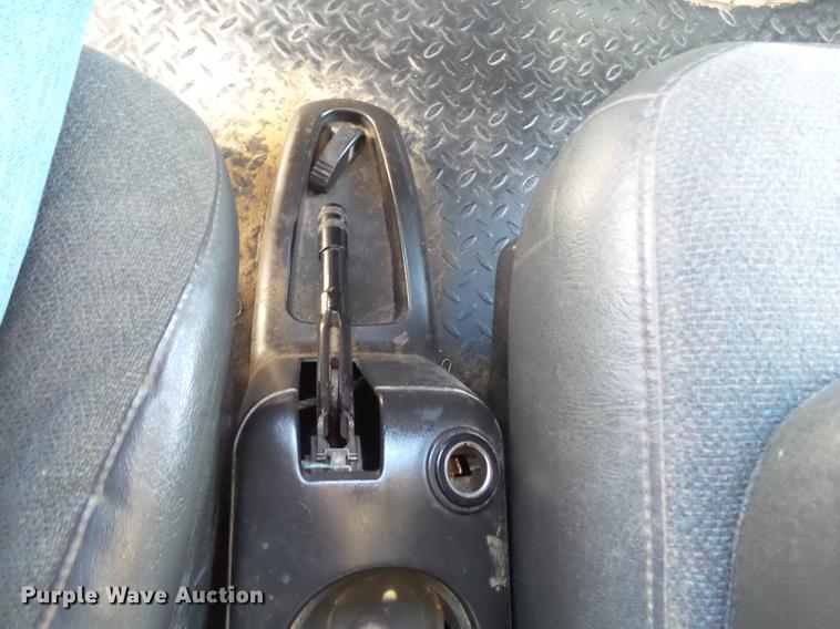 image for item FF9757 2006 Chevrolet C4500 flatbed truck