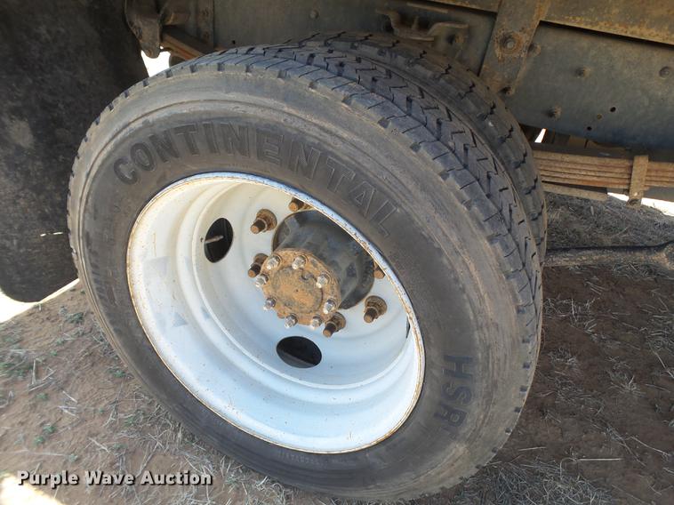 image for item FF9757 2006 Chevrolet C4500 flatbed truck