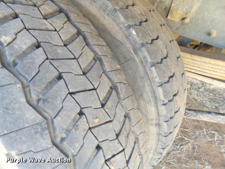 image for item FF9757 2006 Chevrolet C4500 flatbed truck