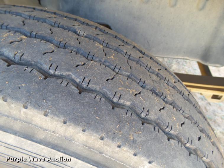 image for item FF9757 2006 Chevrolet C4500 flatbed truck