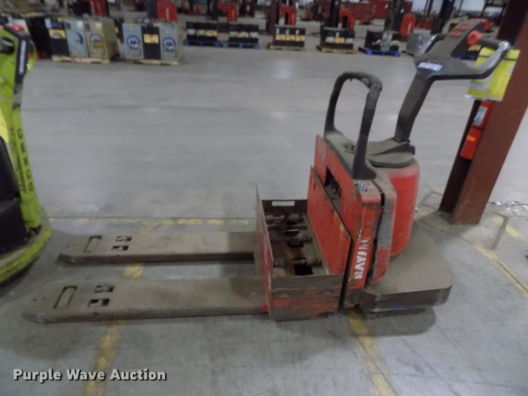 image for item FH9038 Raymond 112TM-FRE60L pallet jack