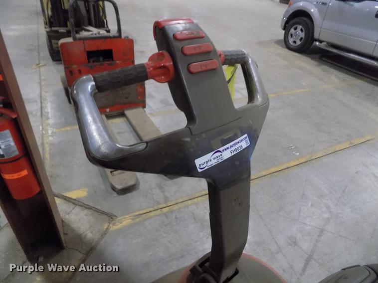 image for item FH9038 Raymond 112TM-FRE60L pallet jack