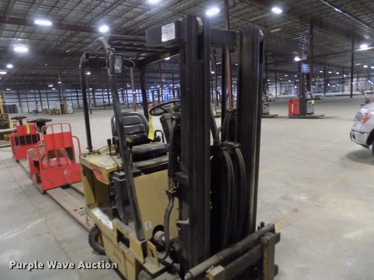 image for item FH9039 Daewoo BC20S forklift