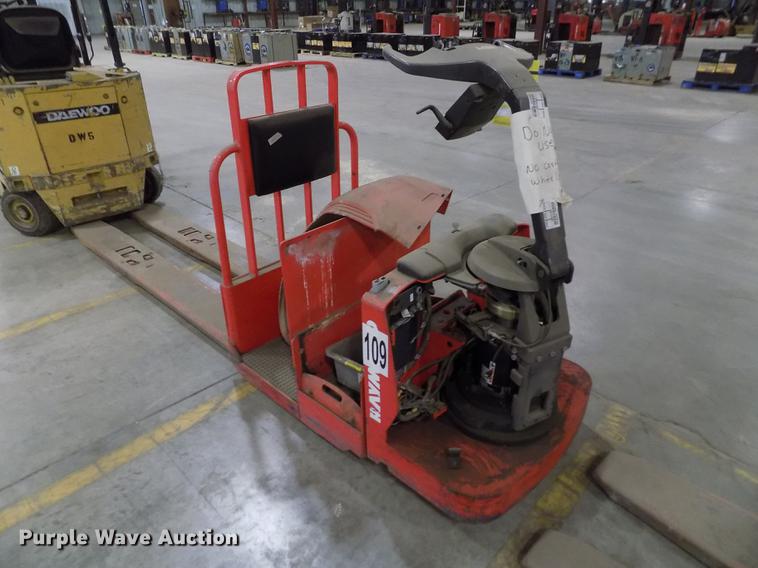 image for item FH9040 Raymond 8500 pallet jack