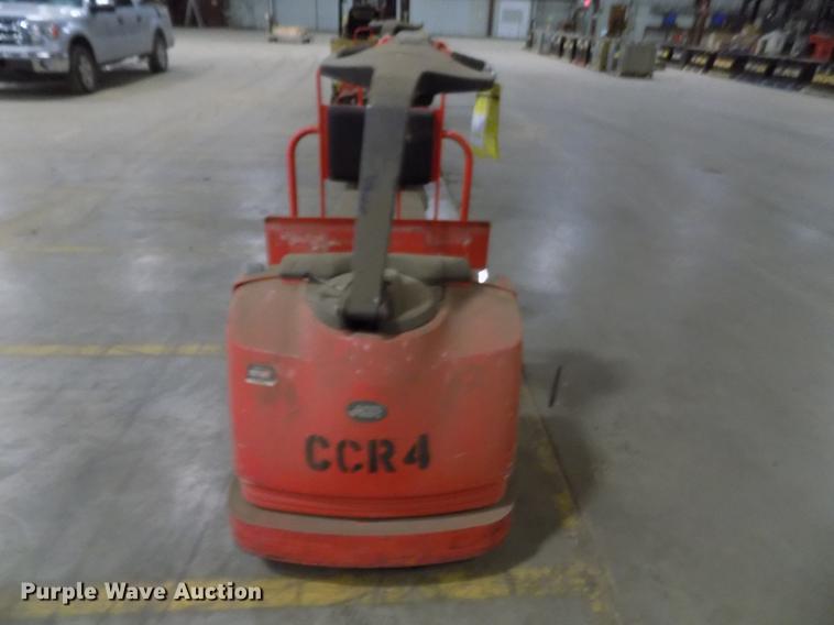 image for item FH9041 Raymond 8500 pallet jack