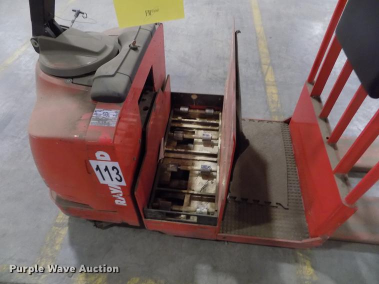 image for item FH9041 Raymond 8500 pallet jack