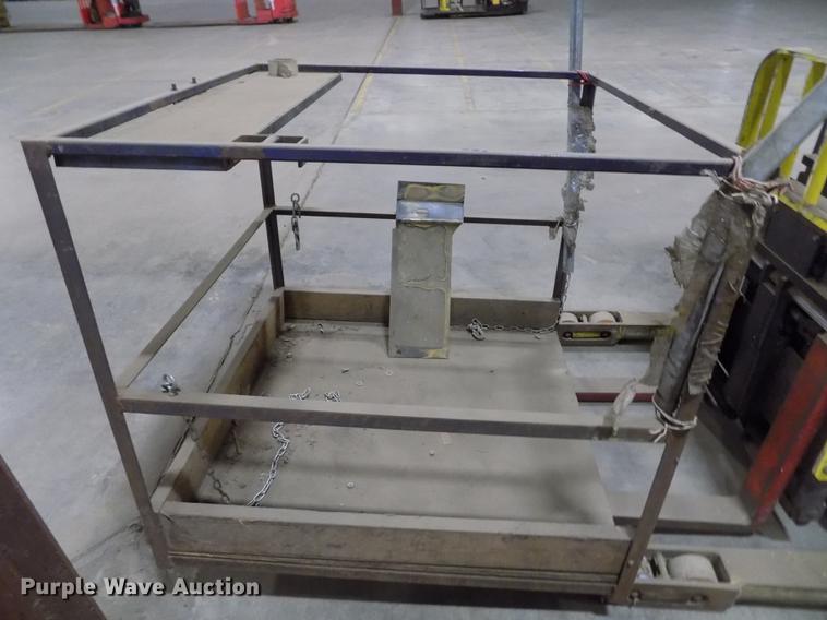 image for item FH9043 Hyster N40FR forklift