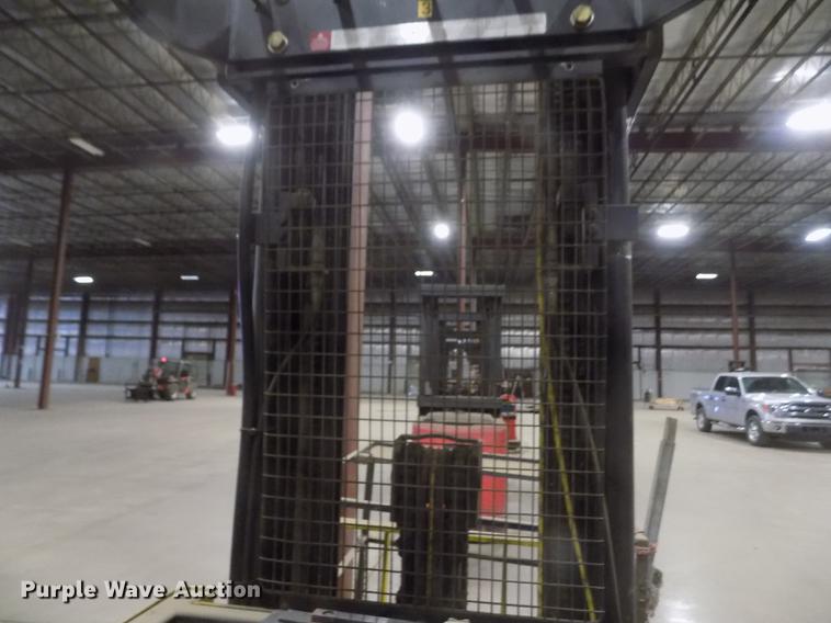 image for item FH9043 Hyster N40FR forklift