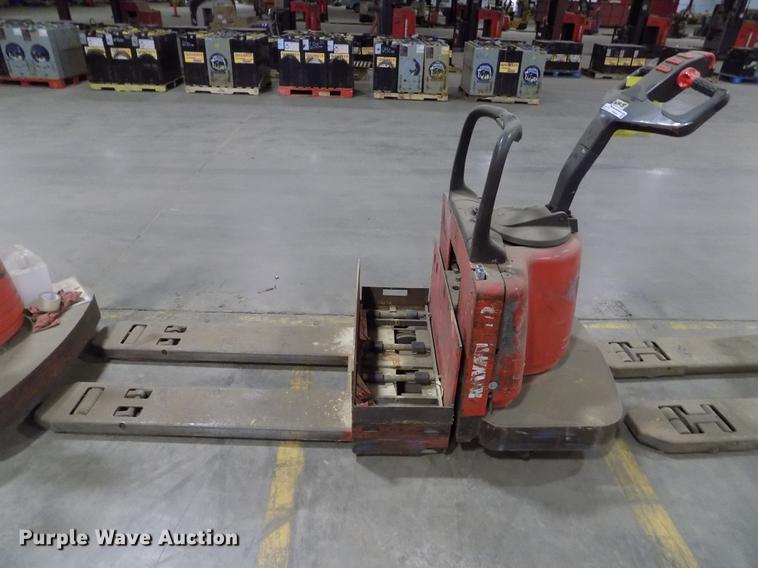 image for item FH9049 Raymond 112TM-FRE60L pallet jack