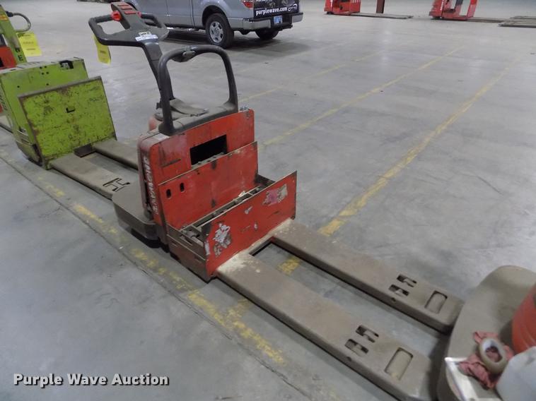 image for item FH9049 Raymond 112TM-FRE60L pallet jack