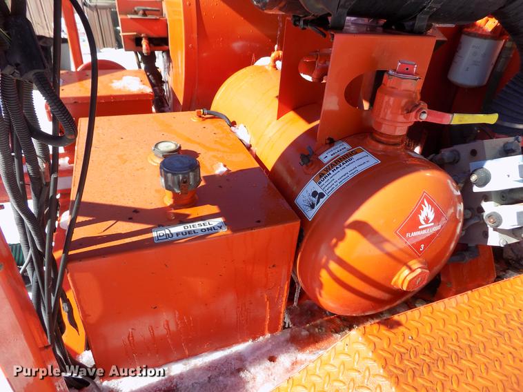 image for item FH9104 2005 Crafco Magnum spray injection patcher