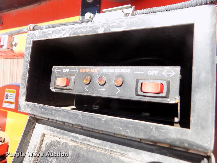 image for item FH9104 2005 Crafco Magnum spray injection patcher