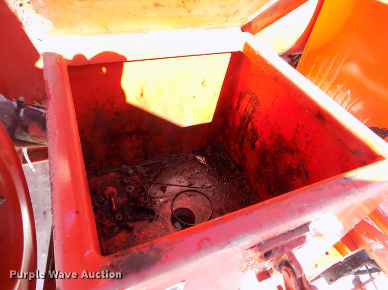 image for item FH9104 2005 Crafco Magnum spray injection patcher