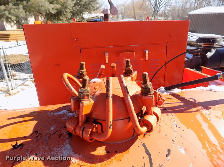 image for item FH9104 2005 Crafco Magnum spray injection patcher