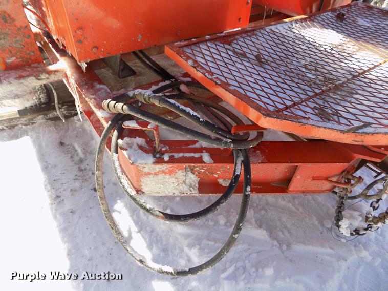 image for item FH9104 2005 Crafco Magnum spray injection patcher