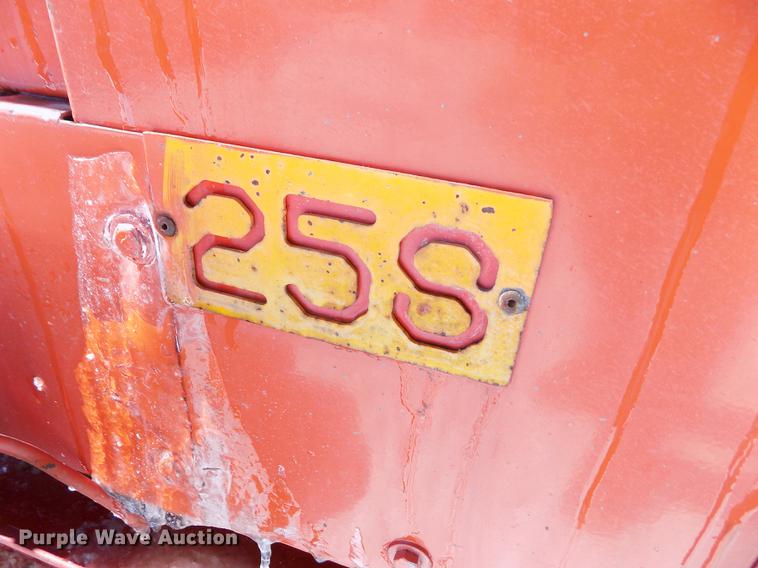 image for item FH9104 2005 Crafco Magnum spray injection patcher