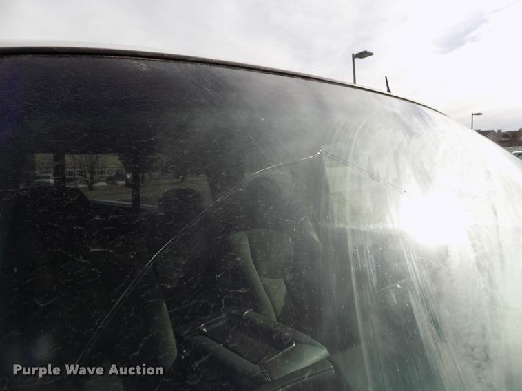 image for item FH9154 2004 Chevrolet Silverado 3500 LS Ext. Cab pickup truck