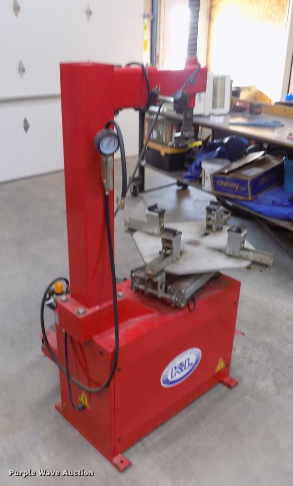 2016 K&L MC680 motorcycle tire changer in Montezuma, KS Item FH9157