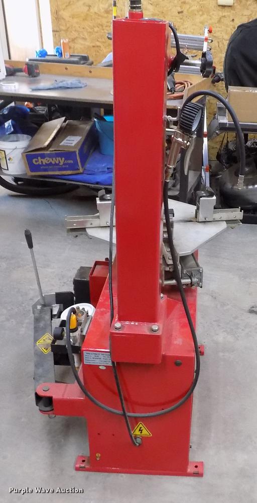 2016 K&L MC680 motorcycle tire changer in Montezuma, KS Item FH9157