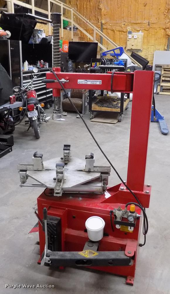 2016 K&L MC680 motorcycle tire changer in Montezuma, KS Item FH9157