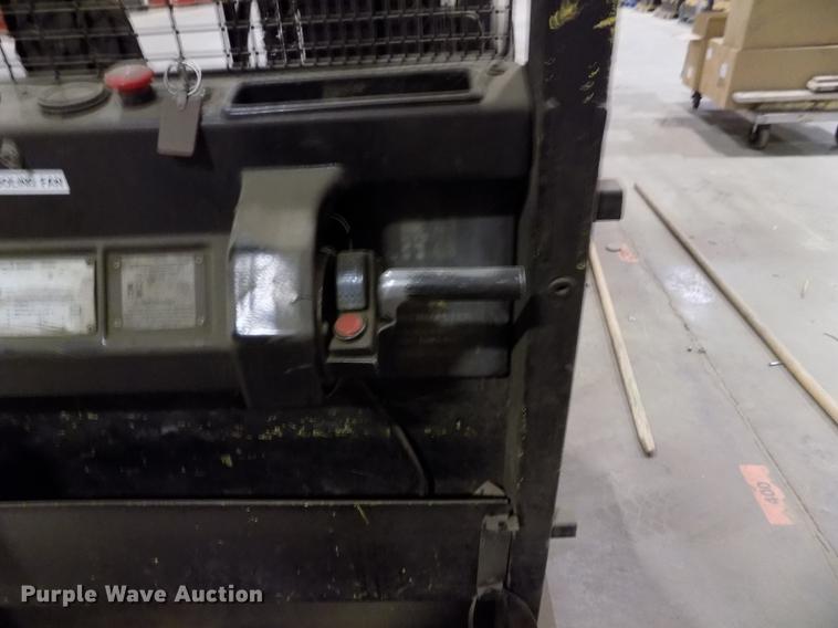 image for item FH9372 Raymond R30ES forklift