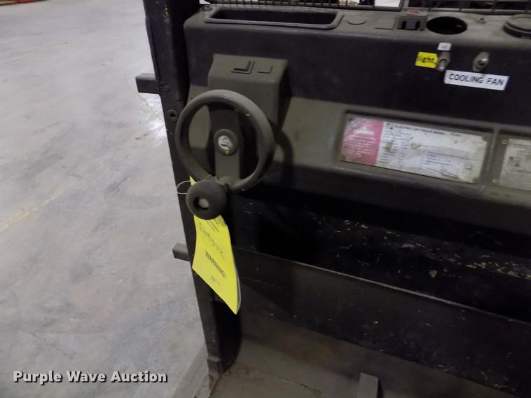 image for item FH9372 Raymond R30ES forklift
