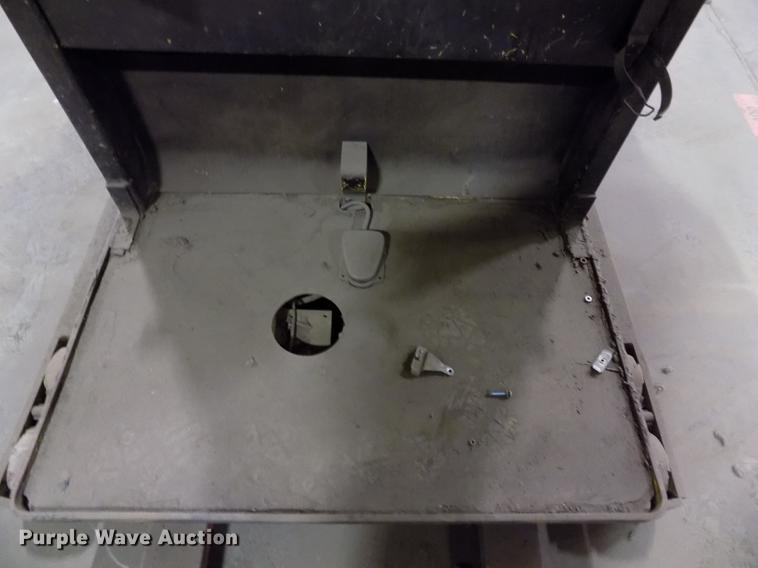 image for item FH9372 Raymond R30ES forklift