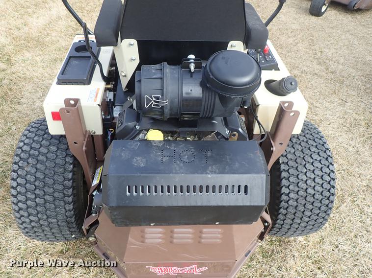 image for item FL9582 Grasshopper 227 ZTR lawn mower