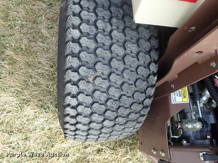 image for item FL9582 Grasshopper 227 ZTR lawn mower