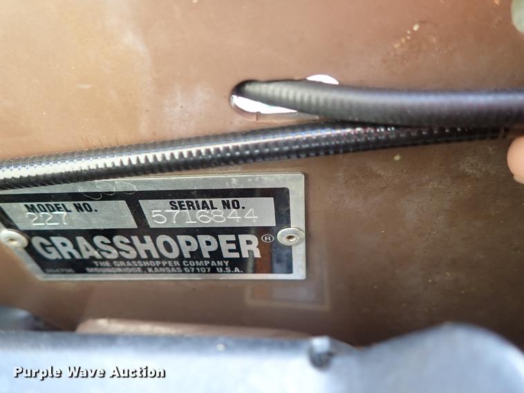 image for item FL9582 Grasshopper 227 ZTR lawn mower