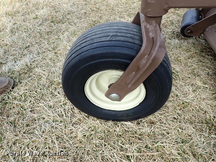 image for item FL9583 Grasshopper 227 ZTR lawn mower