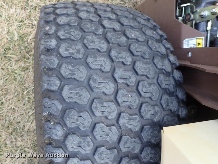 image for item FL9583 Grasshopper 227 ZTR lawn mower