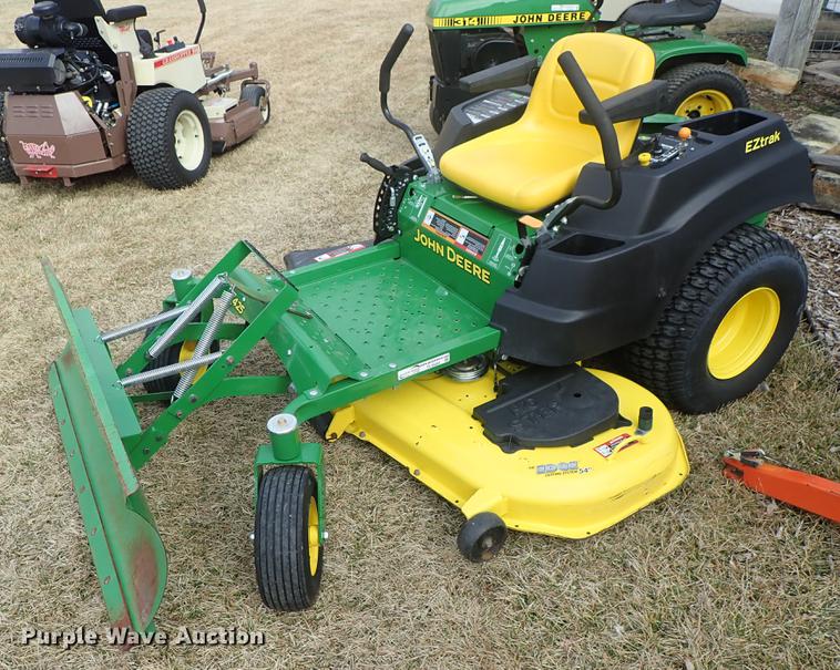 image for item FL9584 John Deere Z425 ZTR lawn mower